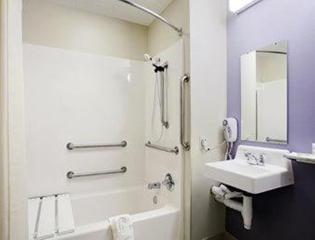 Quality Inn & Suites Robbinsville Exteriör bild