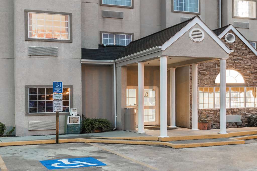 Quality Inn & Suites Robbinsville Exteriör bild