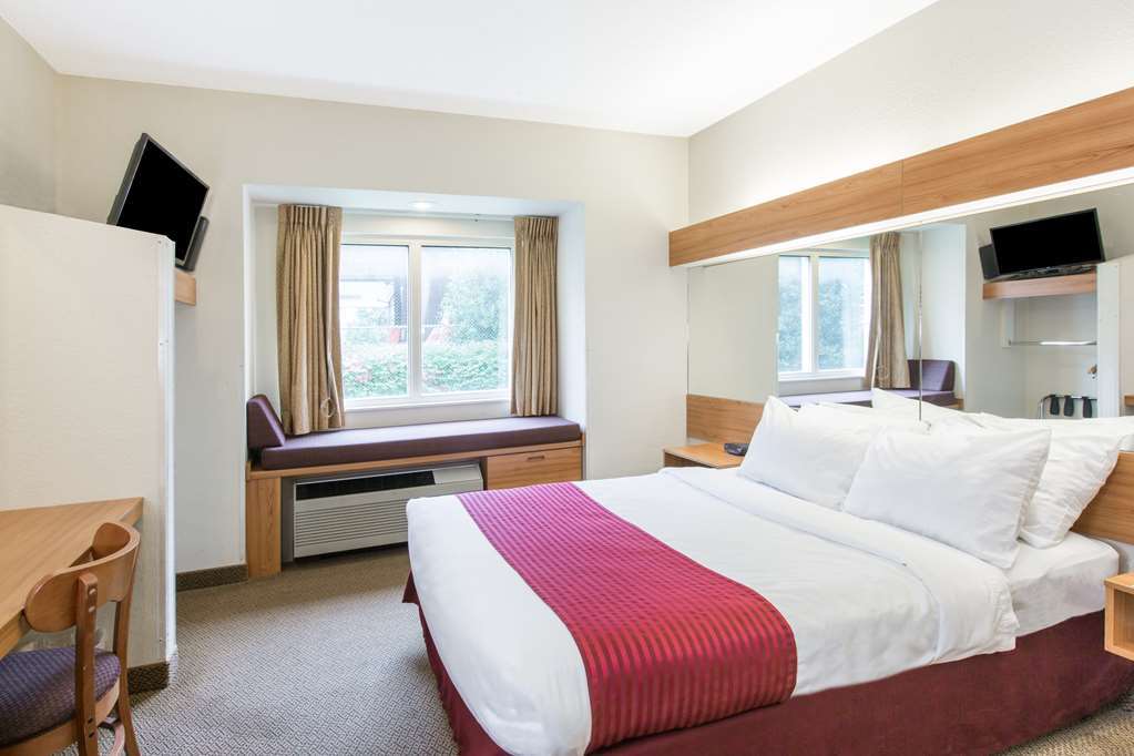 Quality Inn & Suites Robbinsville Rum bild